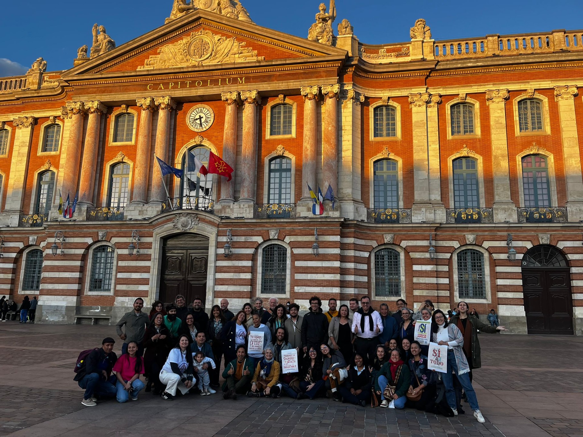 Rencontre interculturelle entre membres de la communauté latino à Toulouse